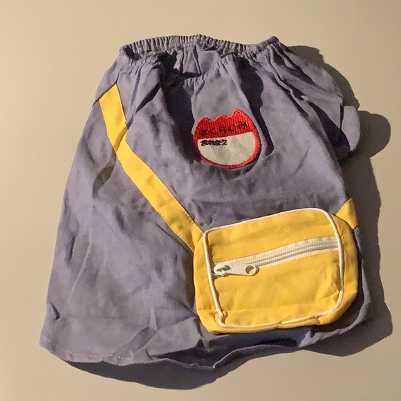 CLOTHING - Picture 16 of 16